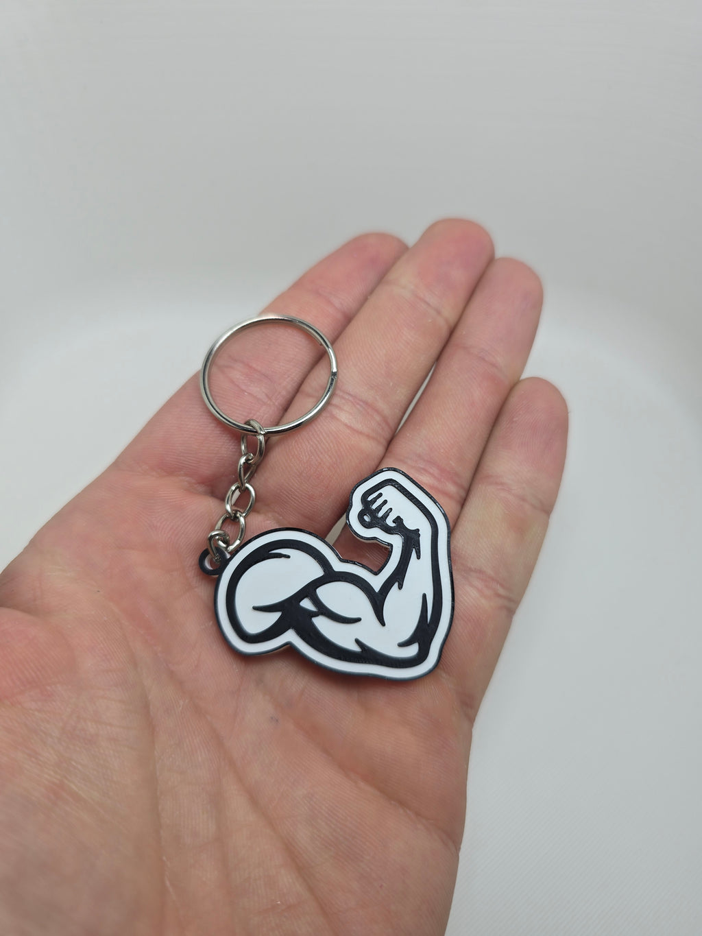 💪 Biceps – brelok 3D